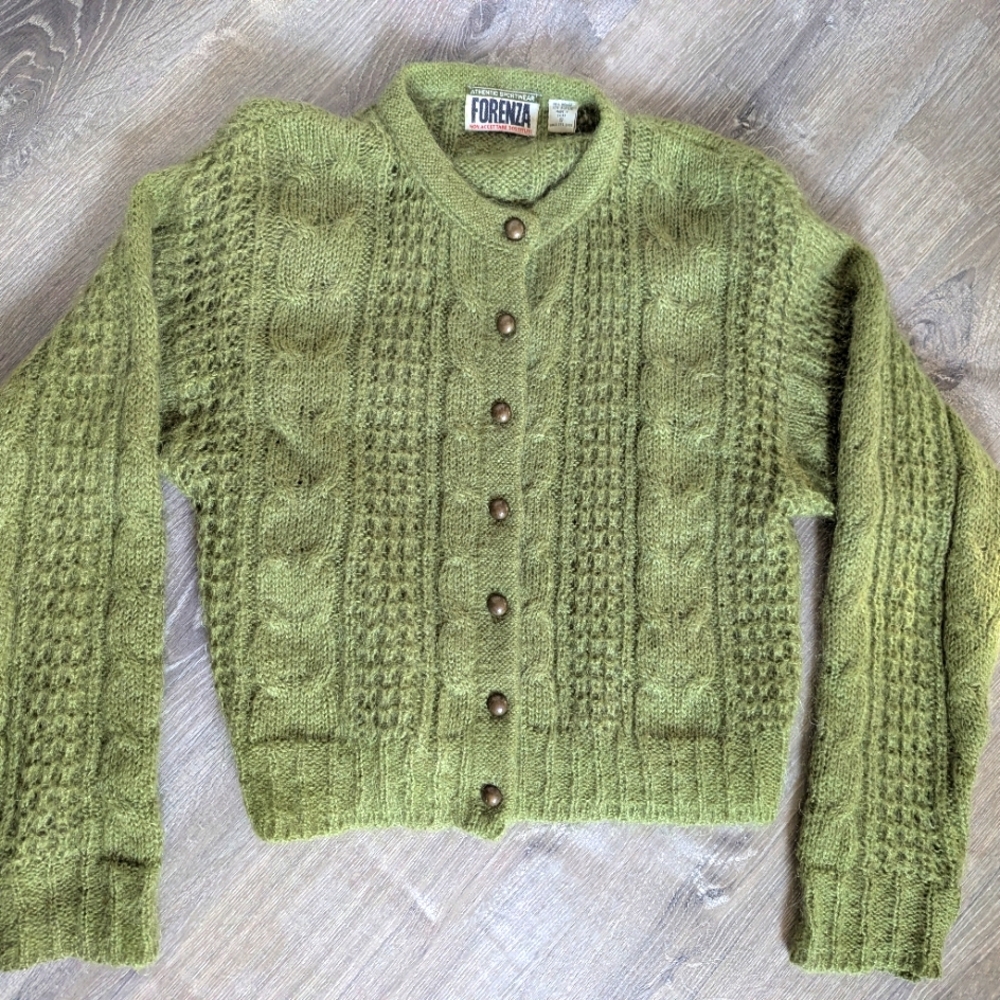 Vintage woman's Forenza sweater.